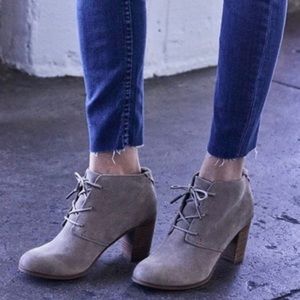 TOMS Lunata Lace up NWOB